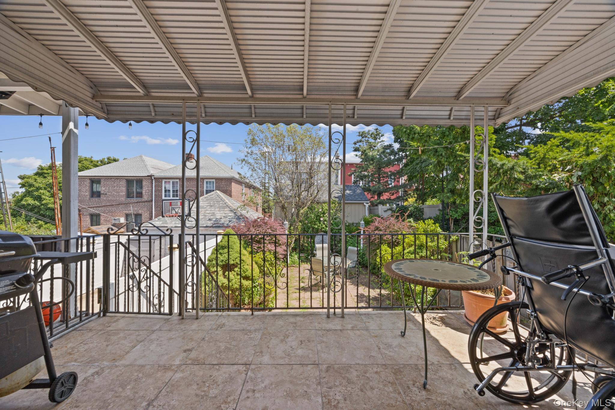 #17 photo, 51-29 69th Place, クイーンズ区 Woodside , NY 11377