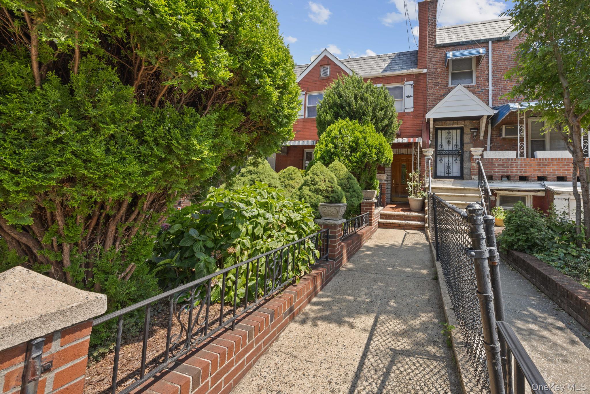 #2 photo, 51-29 69th Place, クイーンズ区 Woodside , NY 11377