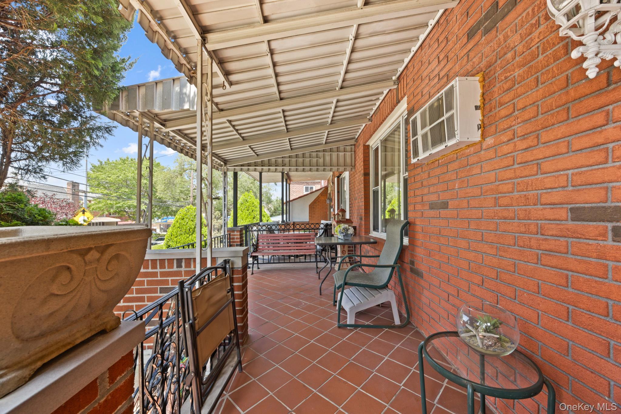 #4 photo, 51-29 69th Place, クイーンズ区 Woodside , NY 11377