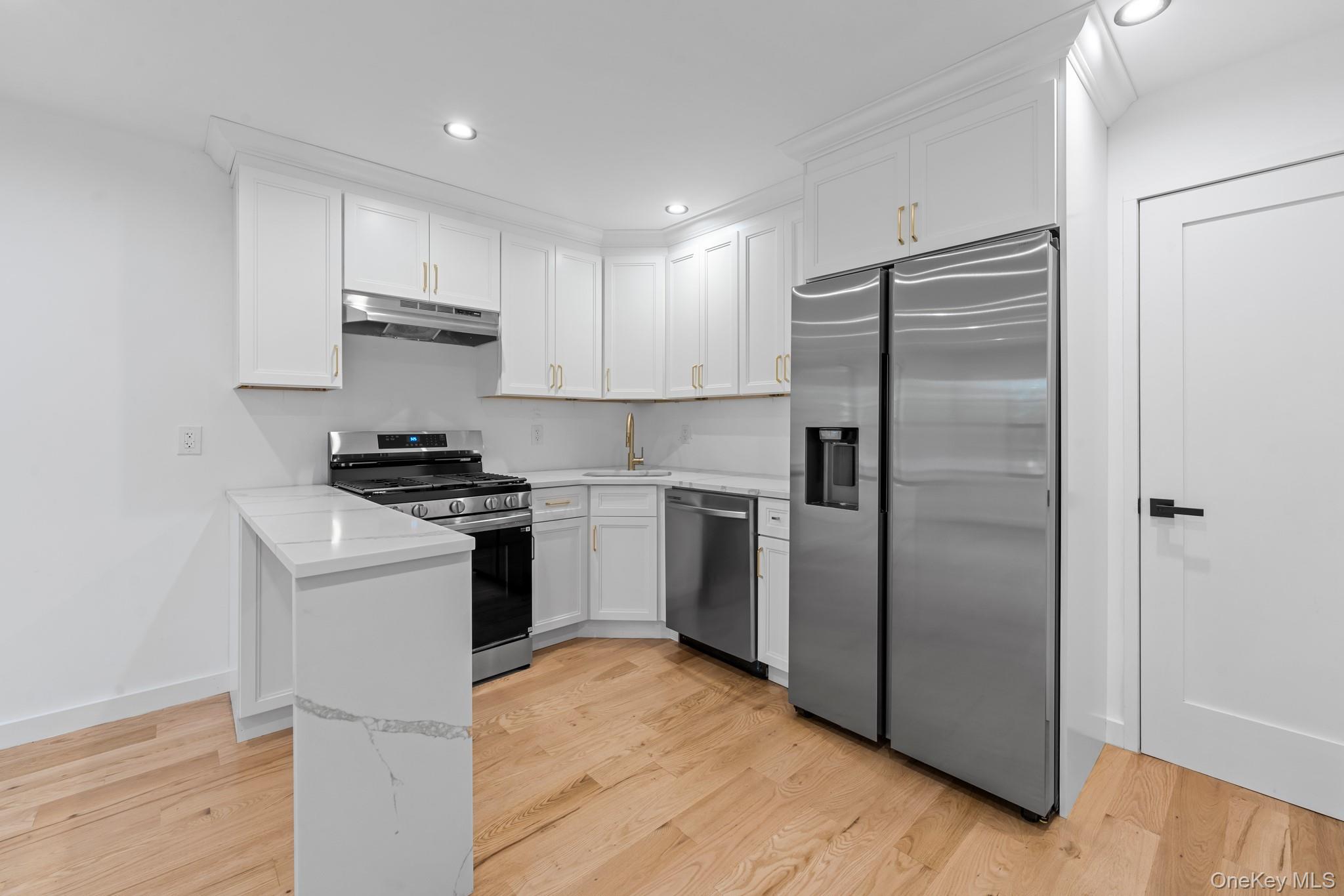 #2 photo, 21837 Spencer Avenue, クイーンズ区 Queens Village , NY 11427