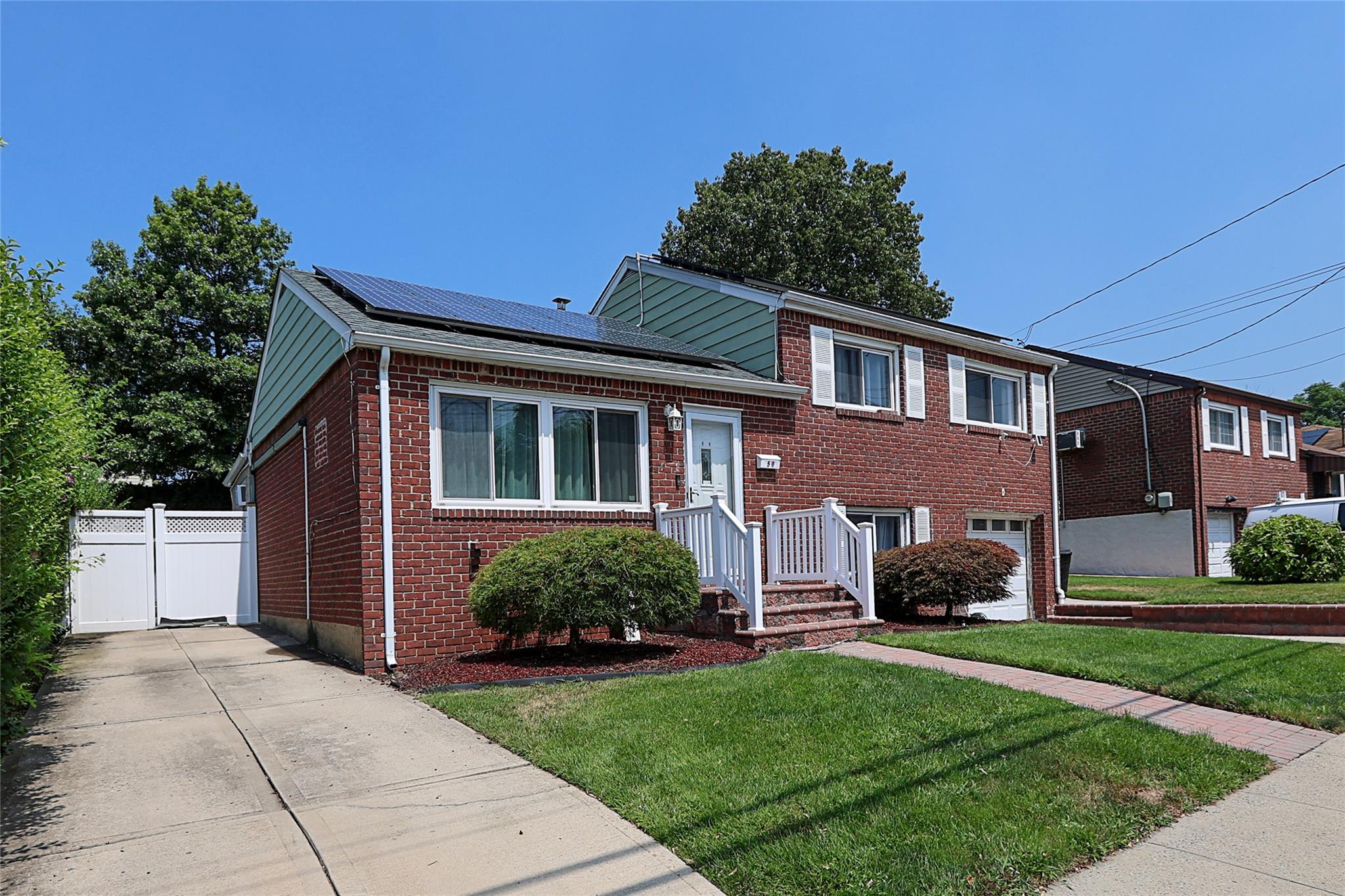 #1 photo, 50 Kingston Avenue, South Floral Park , NY 11001