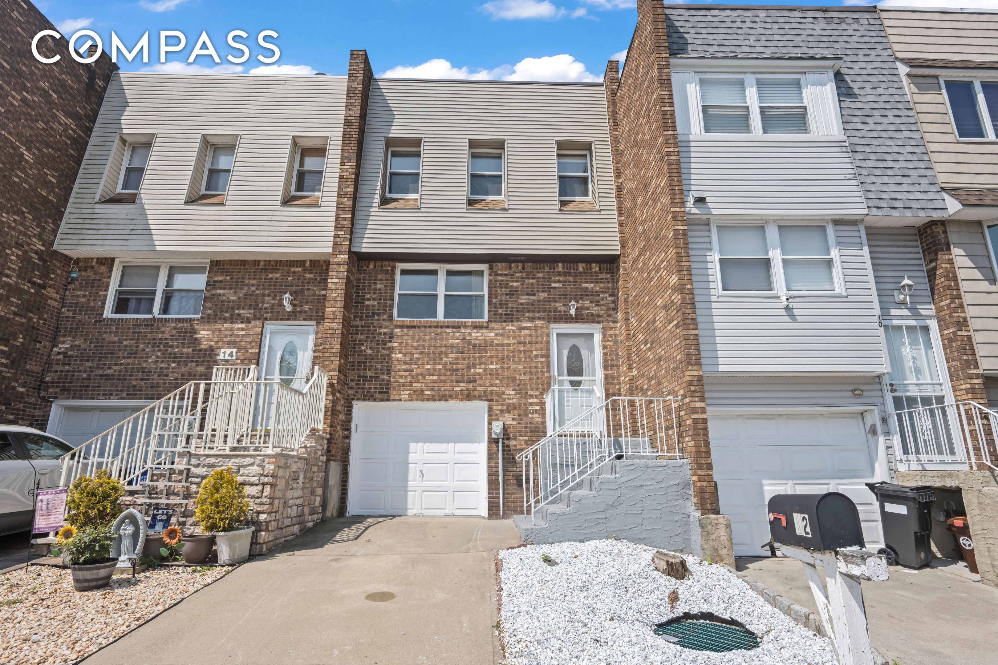 #1 photo, 12 Yucca Drive, 史丹顿岛 New York City , NY 10312