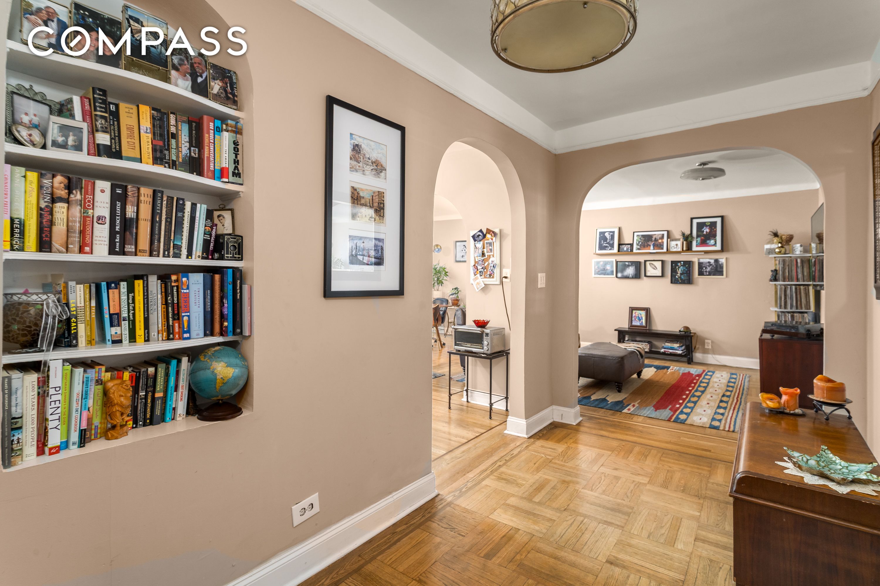 #1 photo, 35-06 88th Street, クイーンズ区 Jackson Heights , NY 11372