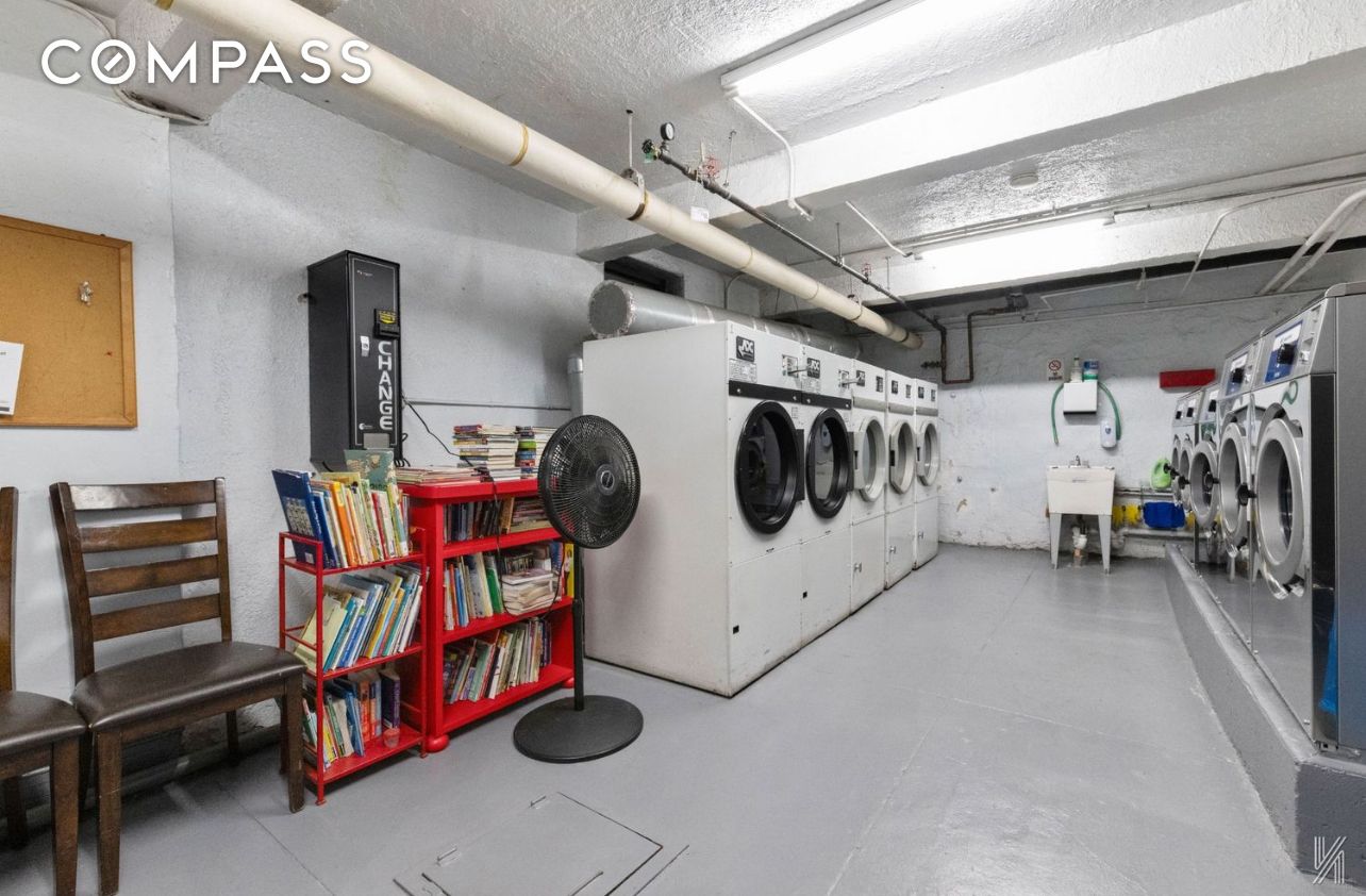 #16 photo, 35-06 88th Street, クイーンズ区 Jackson Heights , NY 11372