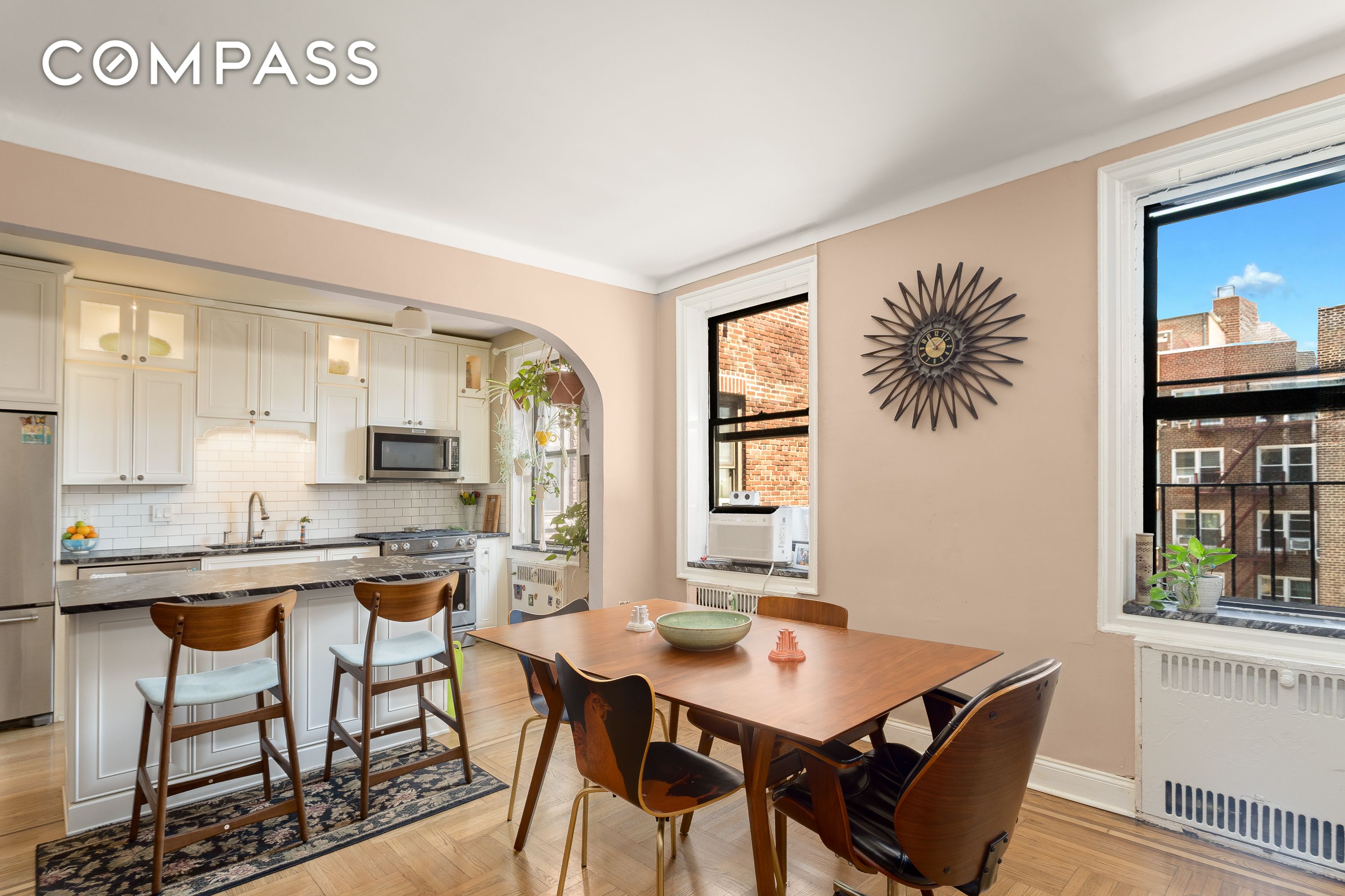 #6 photo, 35-06 88th Street, クイーンズ区 Jackson Heights , NY 11372