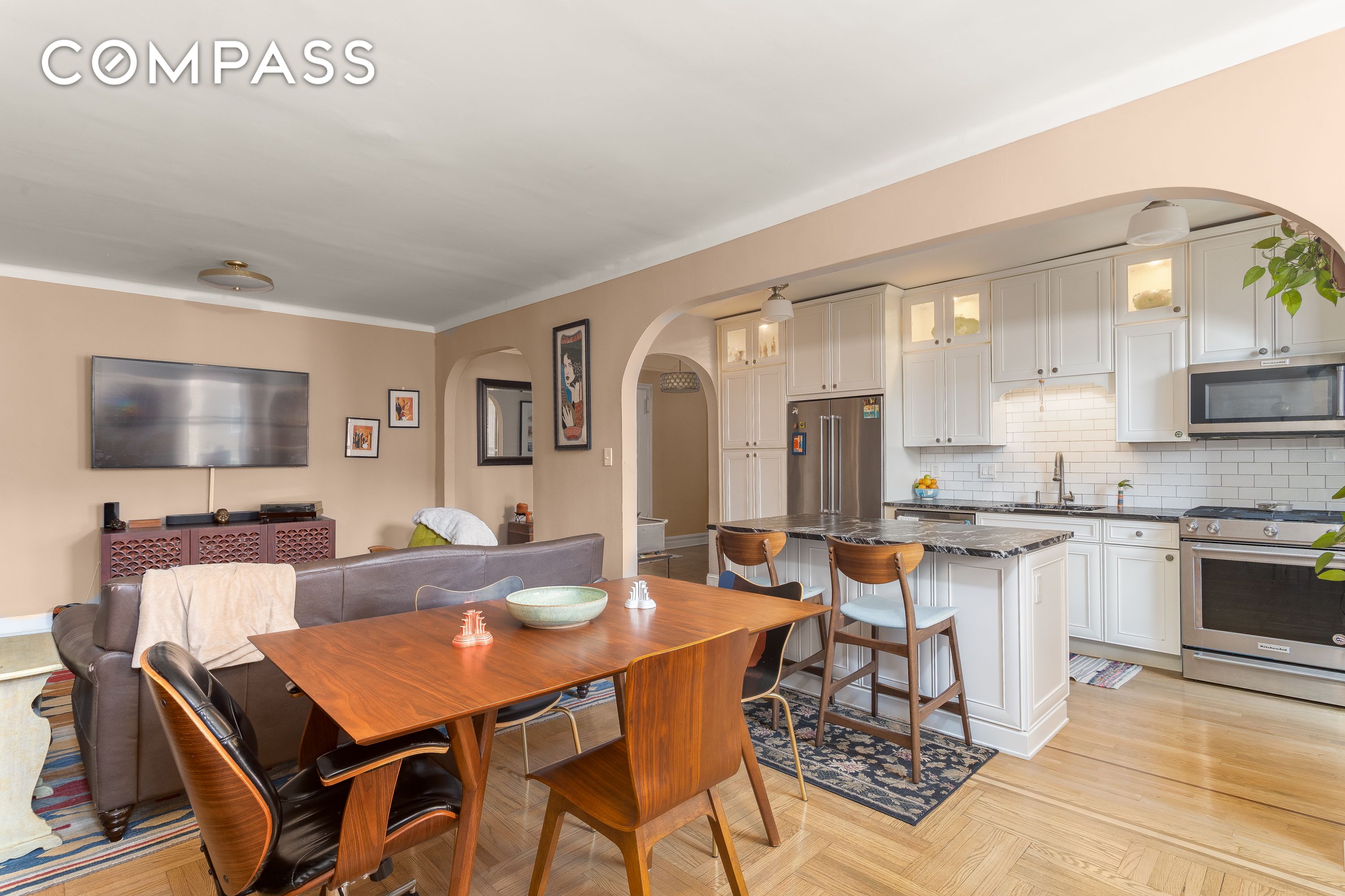 #7 photo, 35-06 88th Street, クイーンズ区 Jackson Heights , NY 11372