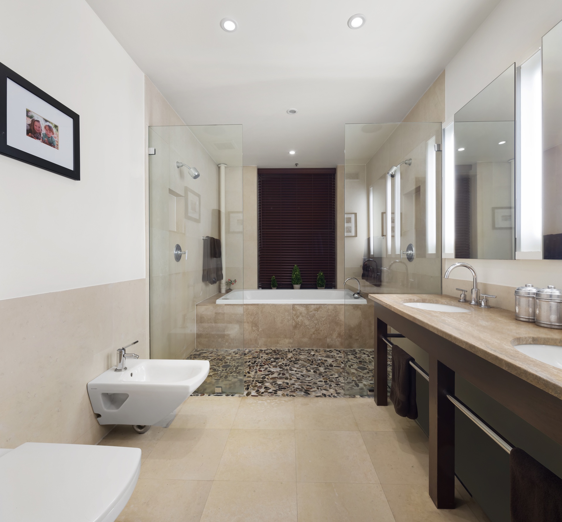 #16 photo, 335 W 38th Street, マンハッタン Clinton , NY 10018