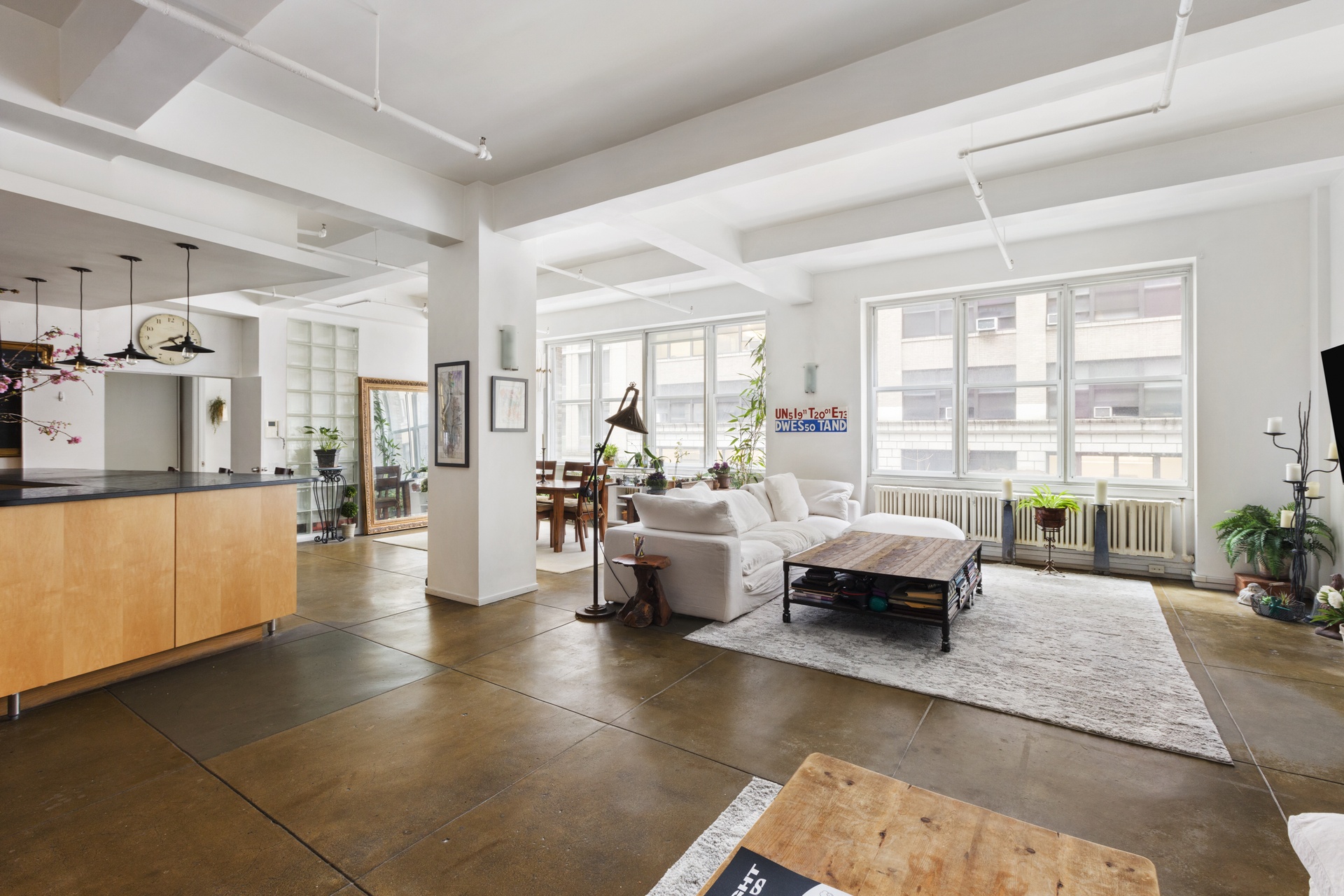 #4 photo, 335 W 38th Street, マンハッタン Clinton , NY 10018