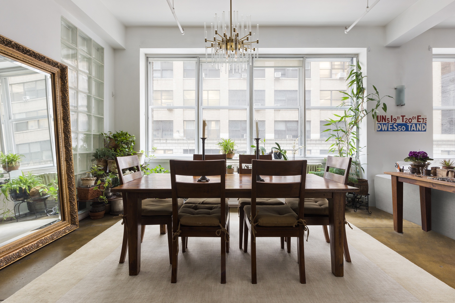 #6 photo, 335 W 38th Street, マンハッタン Clinton , NY 10018