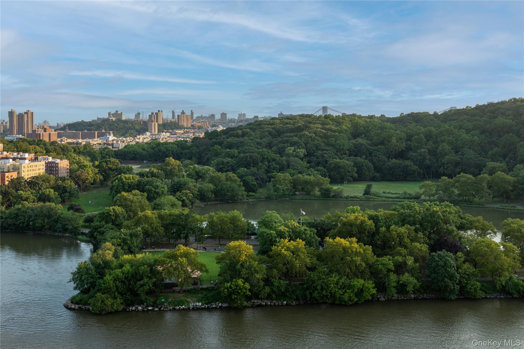 #4 photo, 2400 Johnson Avenue, ブロンクス区 Bronx , NY 10463