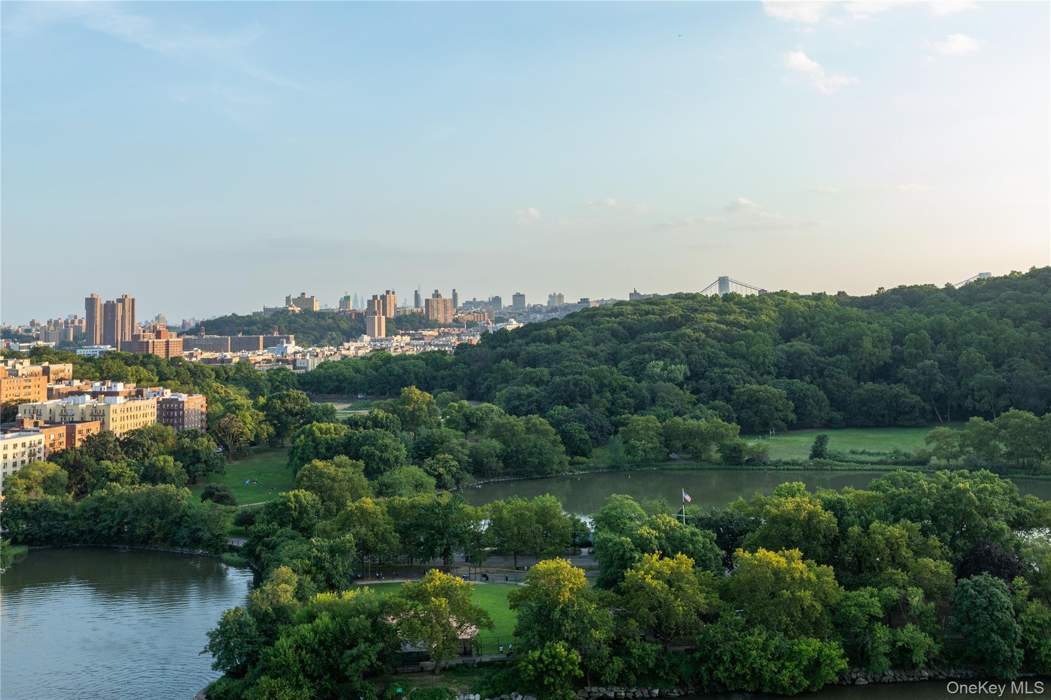 #5 photo, 2400 Johnson Avenue, ブロンクス区 Bronx , NY 10463