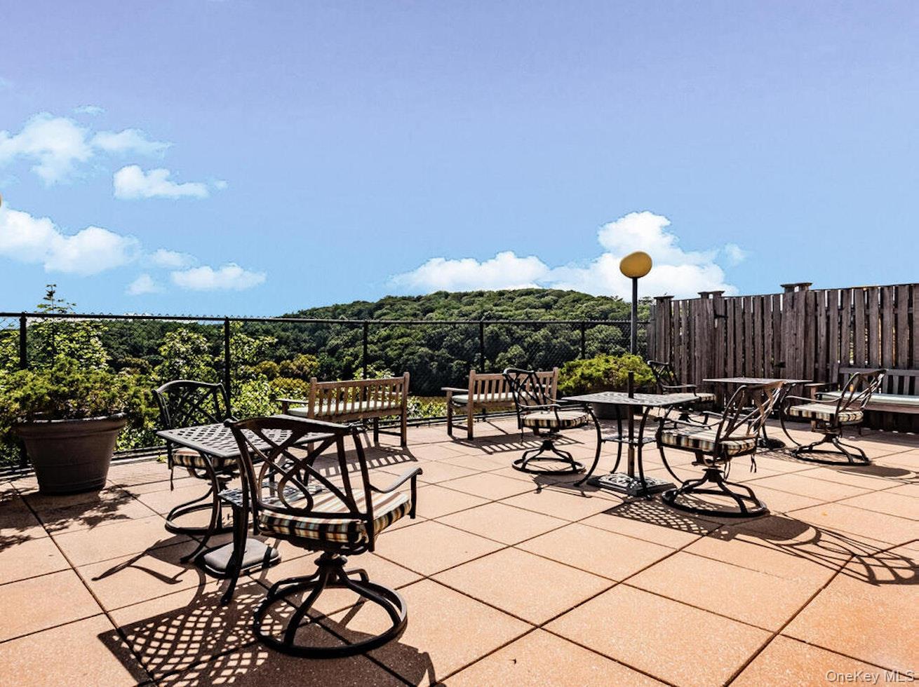 #6 photo, 2400 Johnson Avenue, ブロンクス区 Bronx , NY 10463