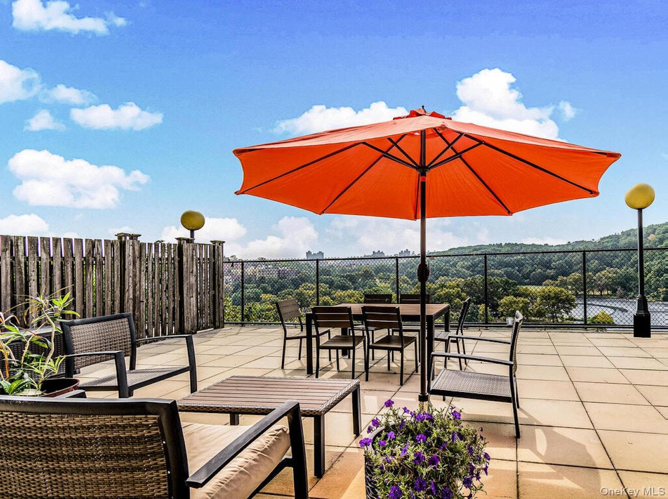 #7 photo, 2400 Johnson Avenue, ブロンクス区 Bronx , NY 10463