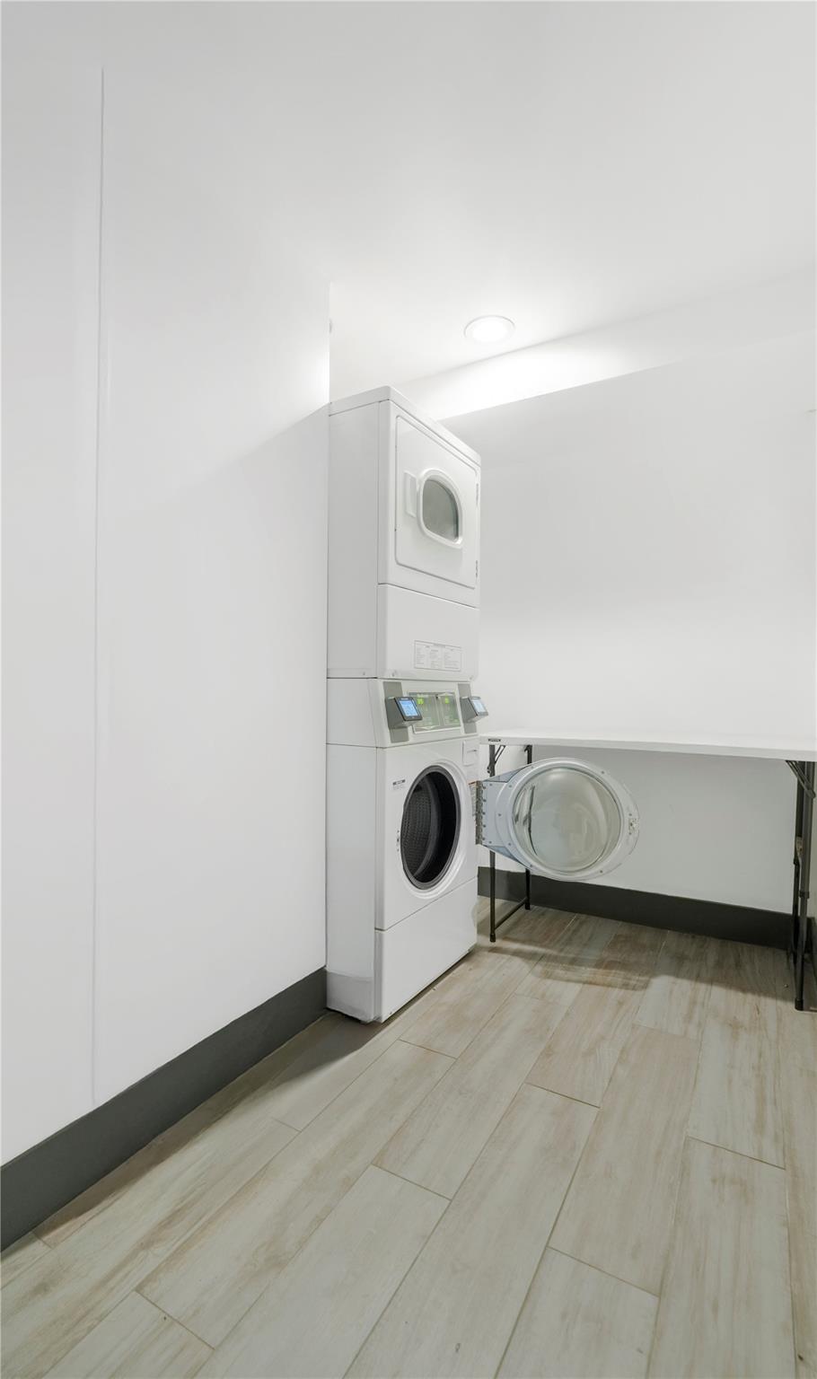 #14 photo, 2705 41st Avenue, クイーンズ区 Long Island City , NY 11101