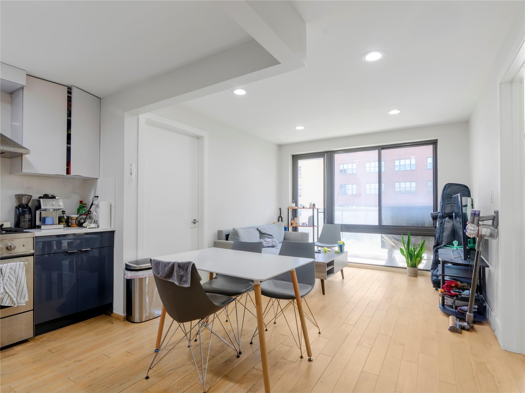 #2 photo, 2705 41st Avenue, クイーンズ区 Long Island City , NY 11101