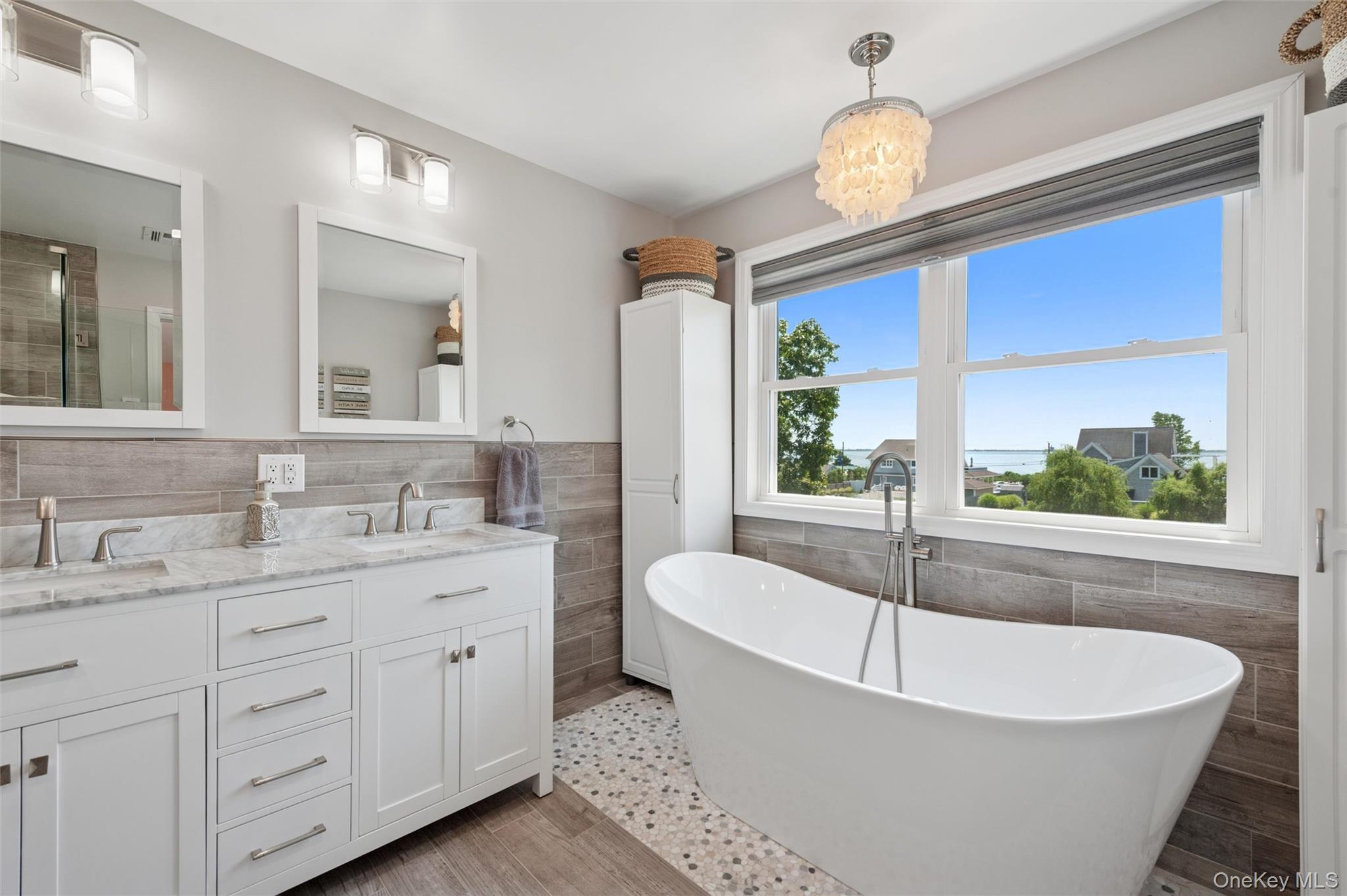 #14 photo, 8 Sinnickson Road, サフォーク郡 Center Moriches , NY 11934