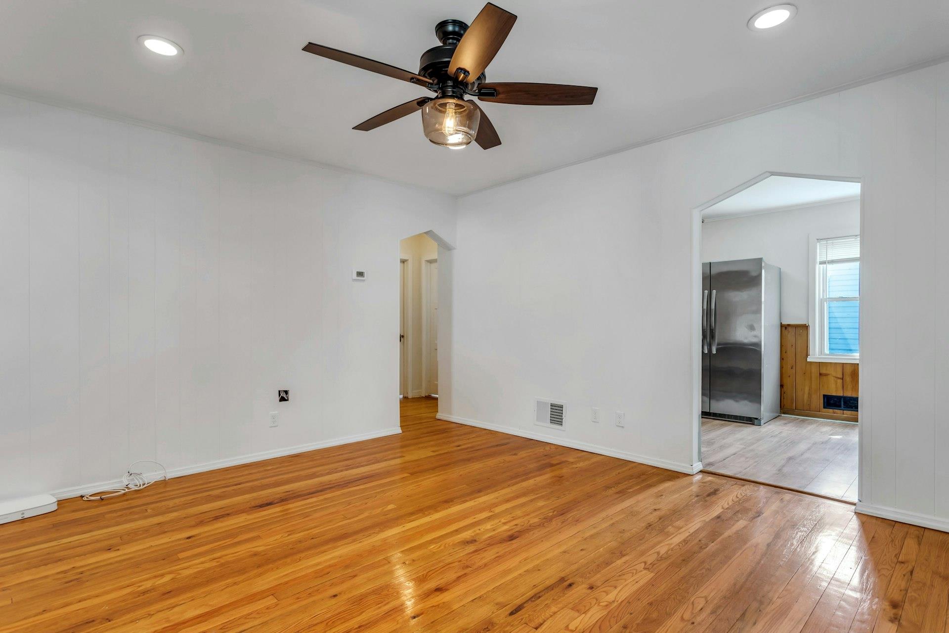 #8 photo, 132 Gordon Avenue, Westbury , NY 11590