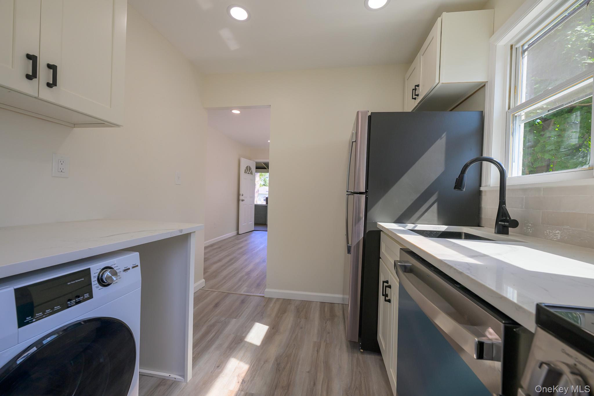 #6 photo, 130 N Huron Street, Ronkonkoma , NY 11779