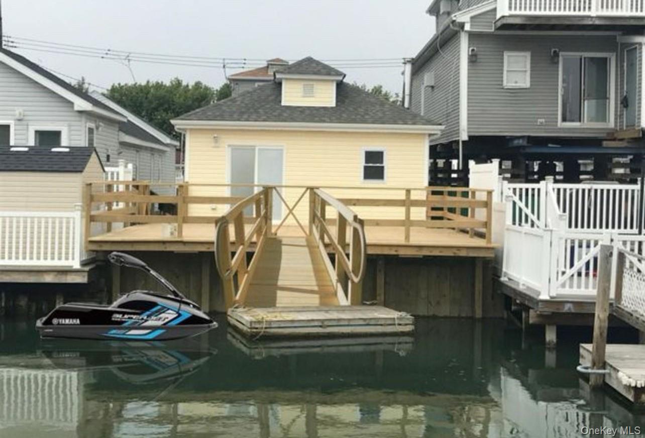 #12 photo, 20 W 10th Road, クイーンズ区 Broad Channel , NY 11693