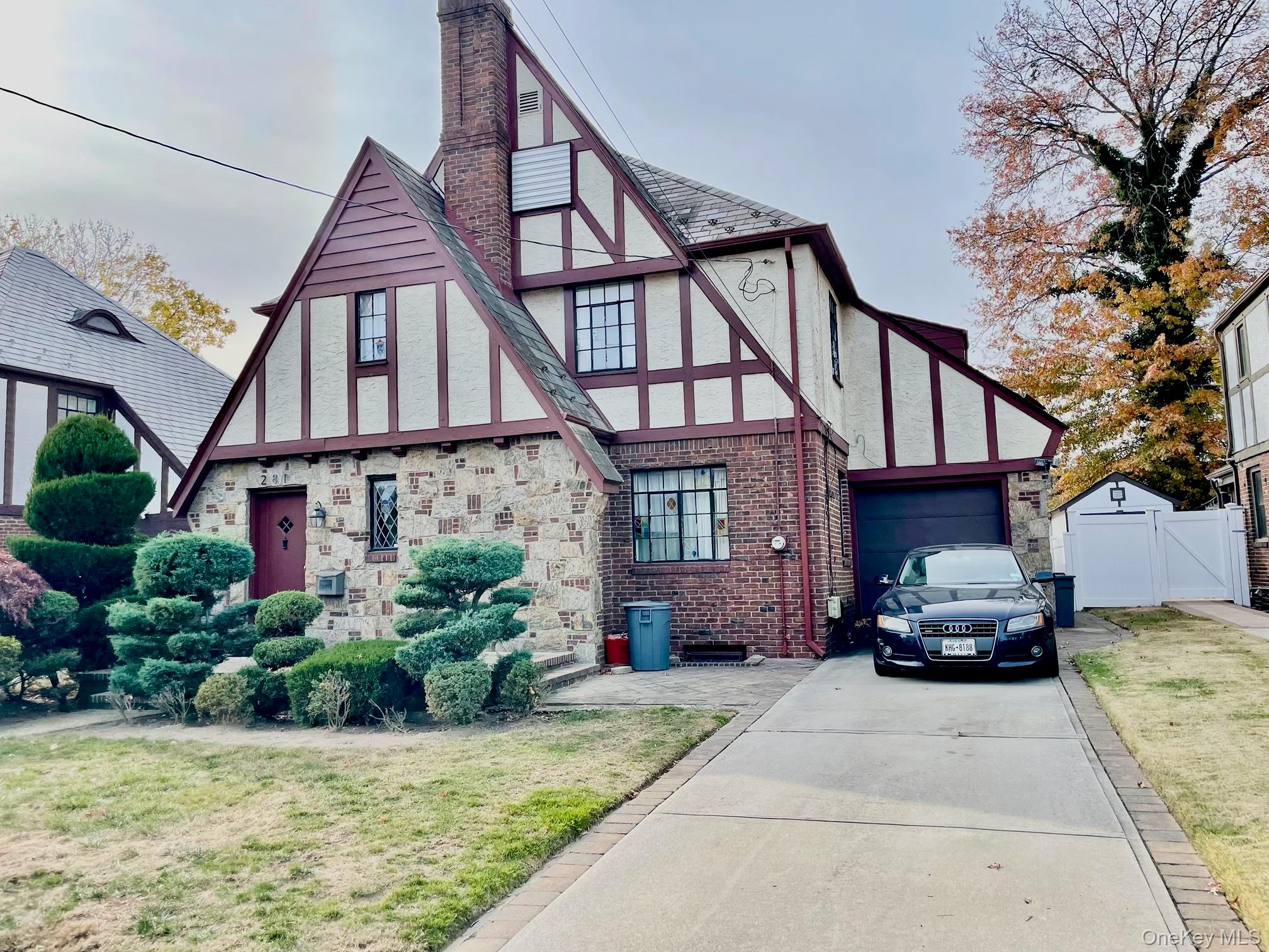 #1 photo, 281 Kilburn Road, Garden City South , NY 11530