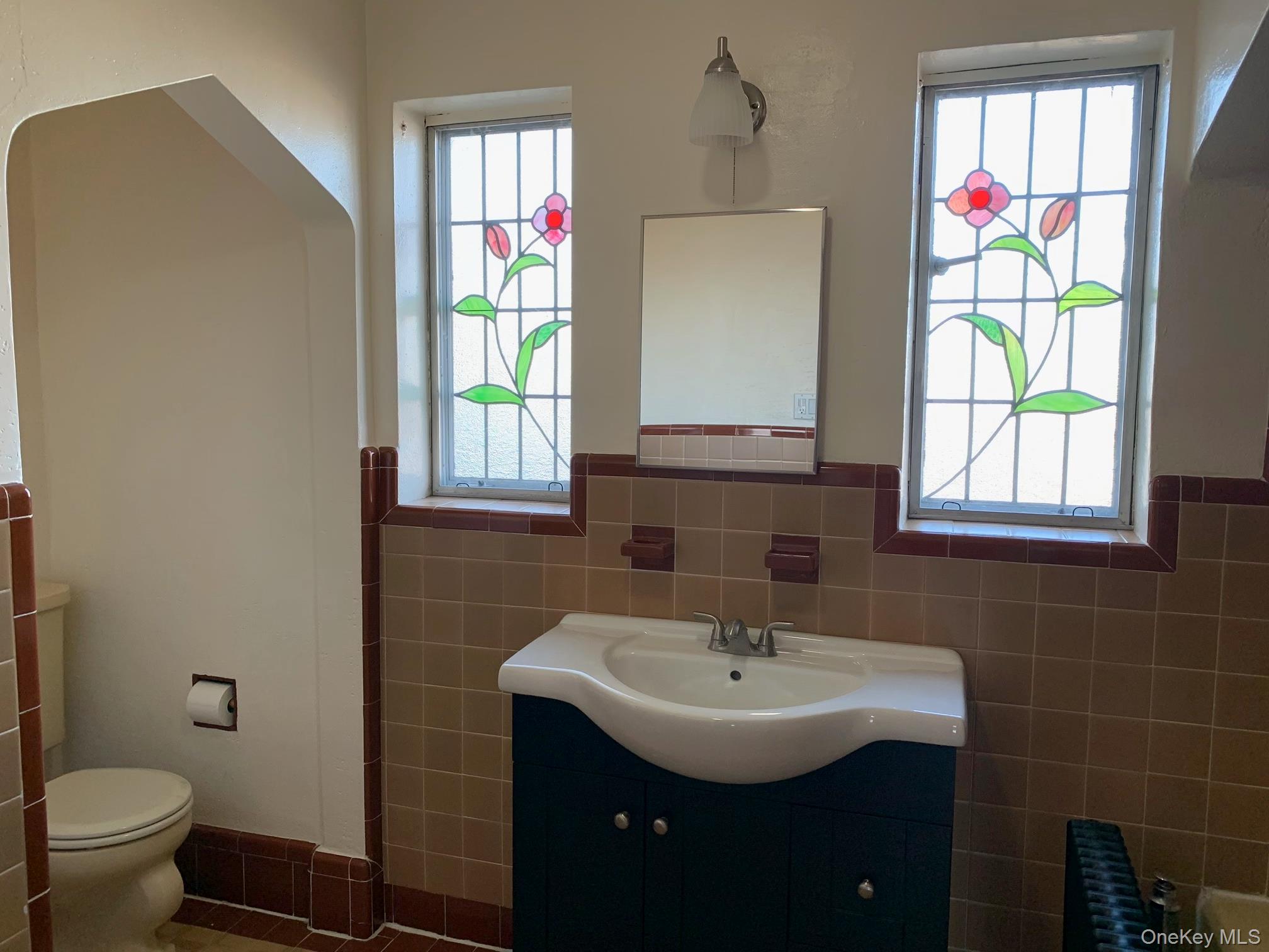 #10 photo, 281 Kilburn Road, Garden City South , NY 11530