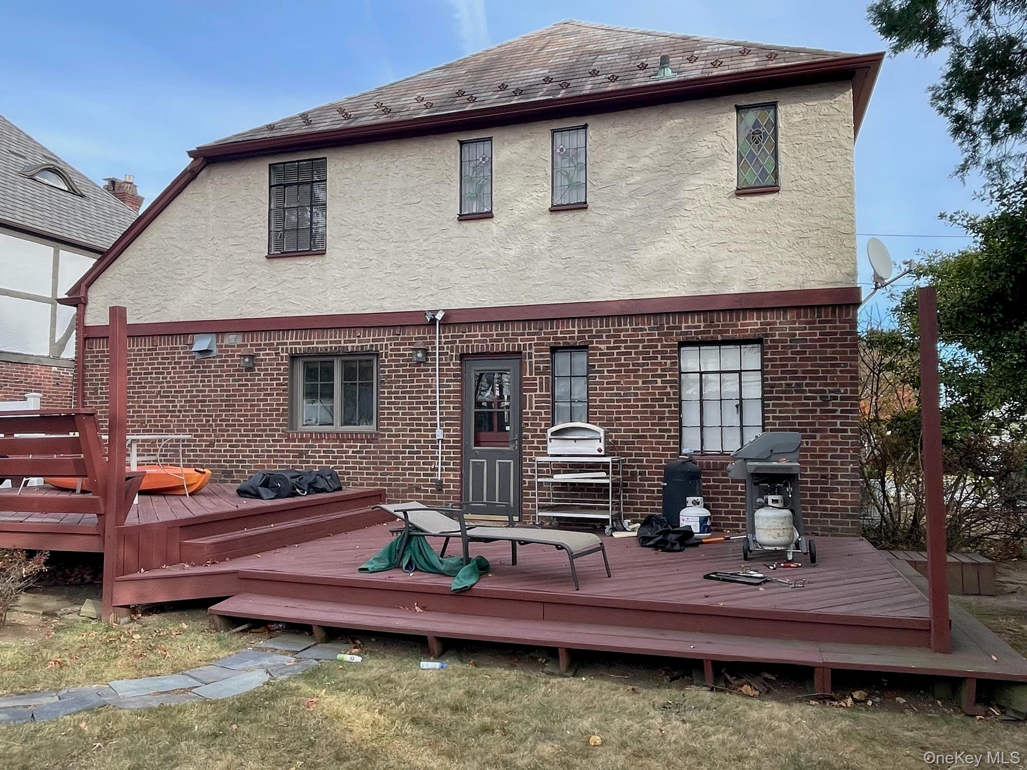 #15 photo, 281 Kilburn Road, Garden City South , NY 11530