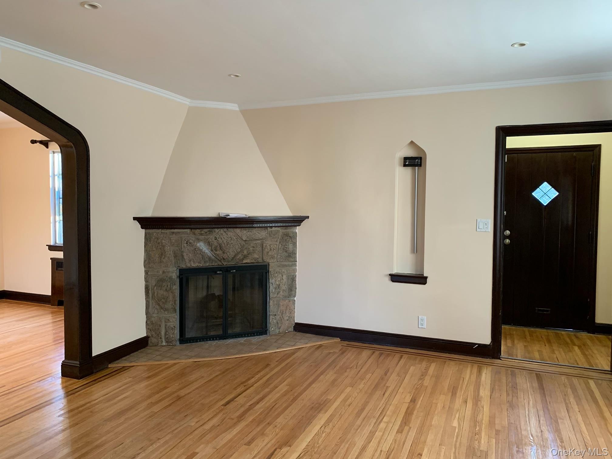 #9 photo, 281 Kilburn Road, Garden City South , NY 11530