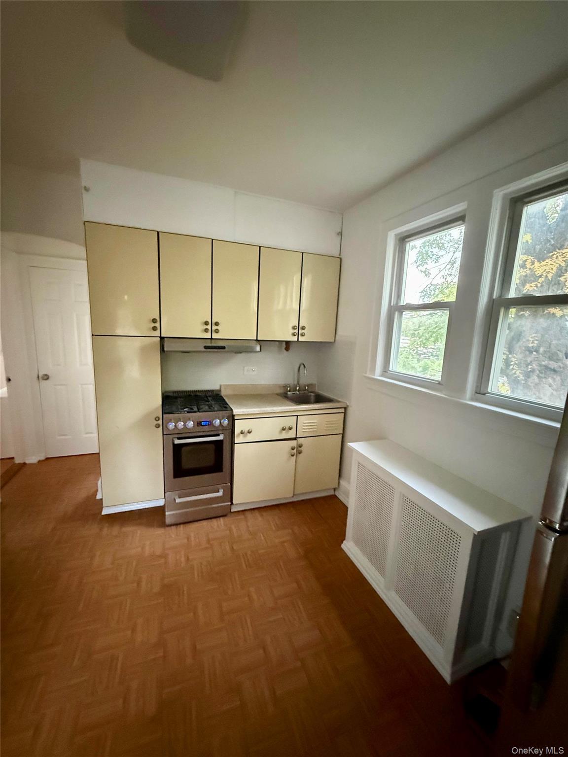 #4 photo, 151 N Evarts Avenue, Elmsford , NY 10523