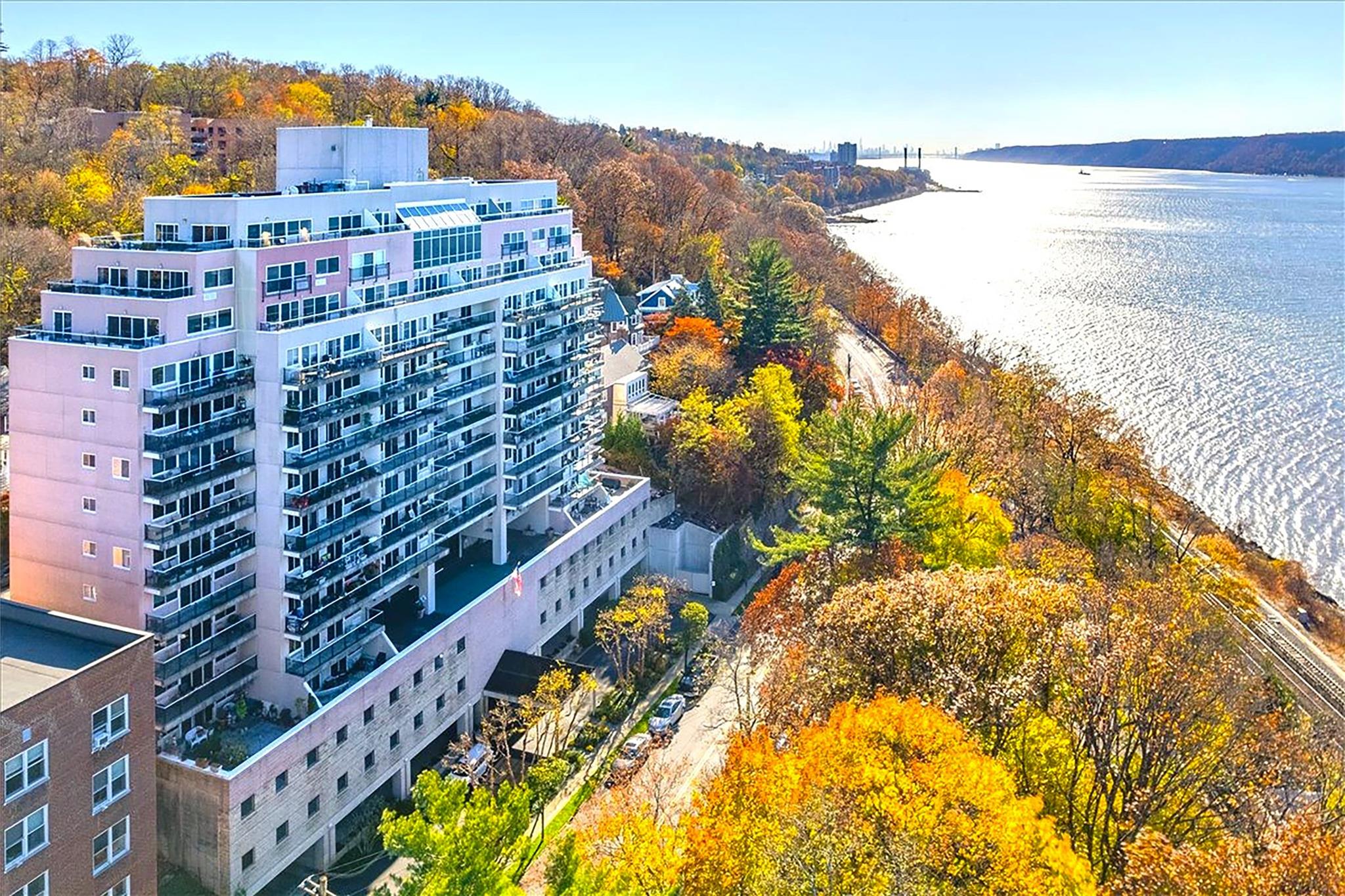 #1 photo, 1020 Warburton Avenue, Yonkers , NY 10701