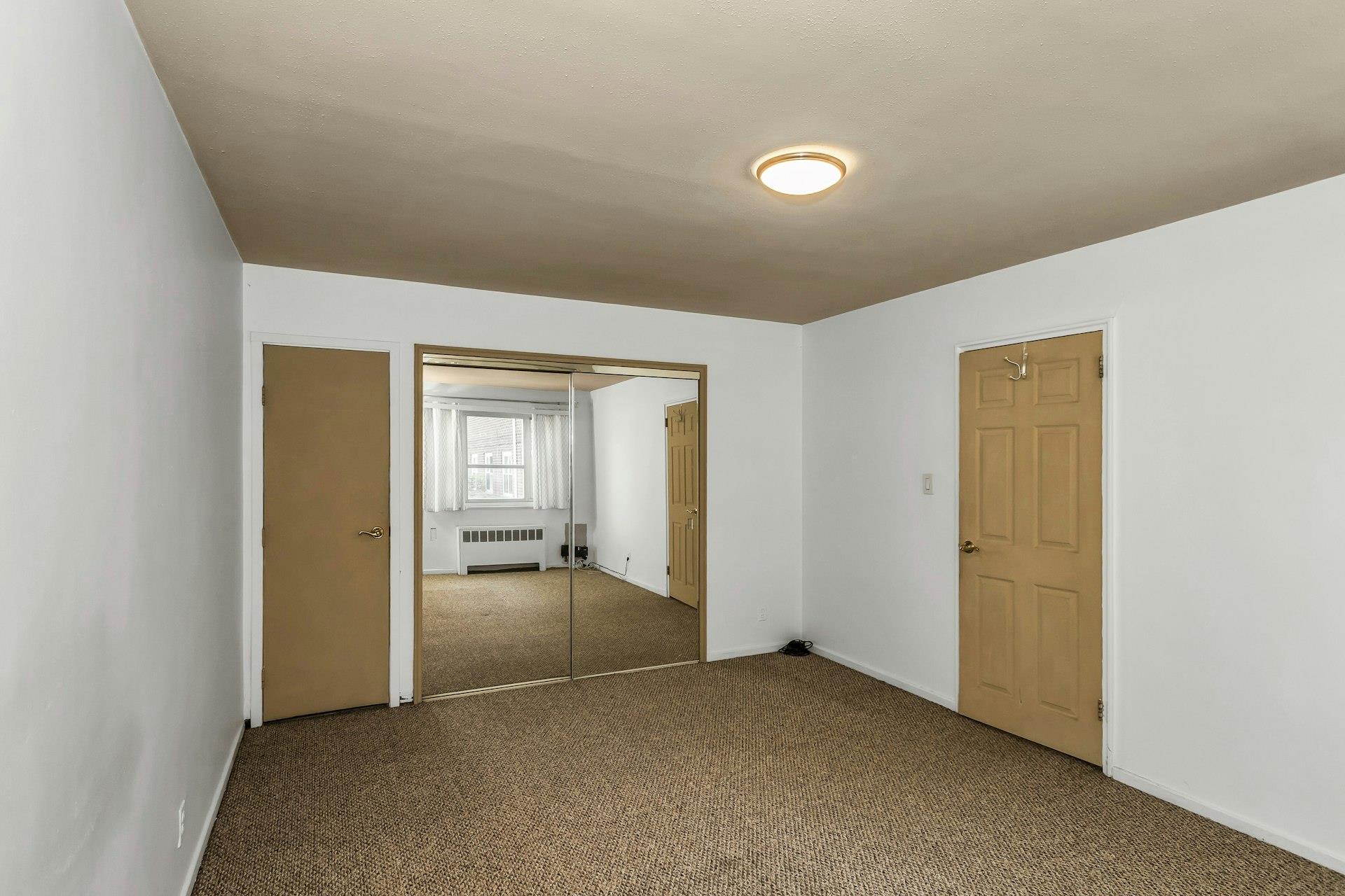 #12 photo, 15-06 212TH Street, クイーンズ区 Bay Terrace , NY 11360