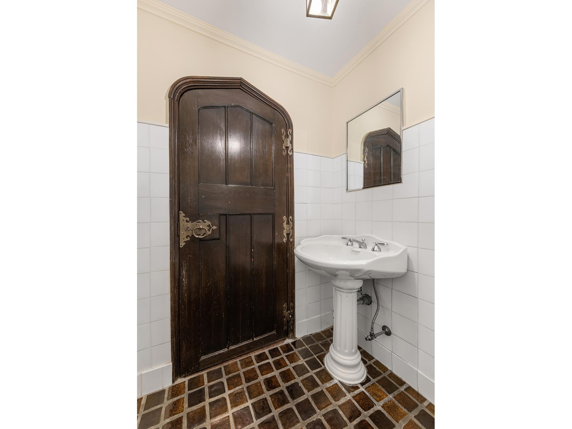 #18 photo, 135 E 19TH Street, Gramercy Park , NY 10003