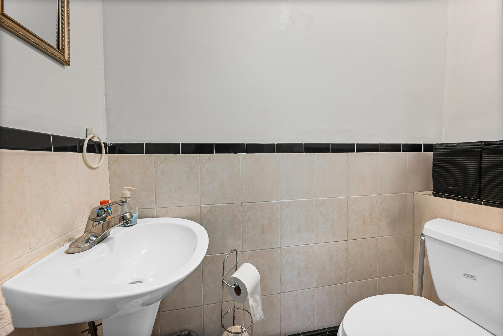 #10 photo, 11518 146th Street, Jamaica , NY 11436