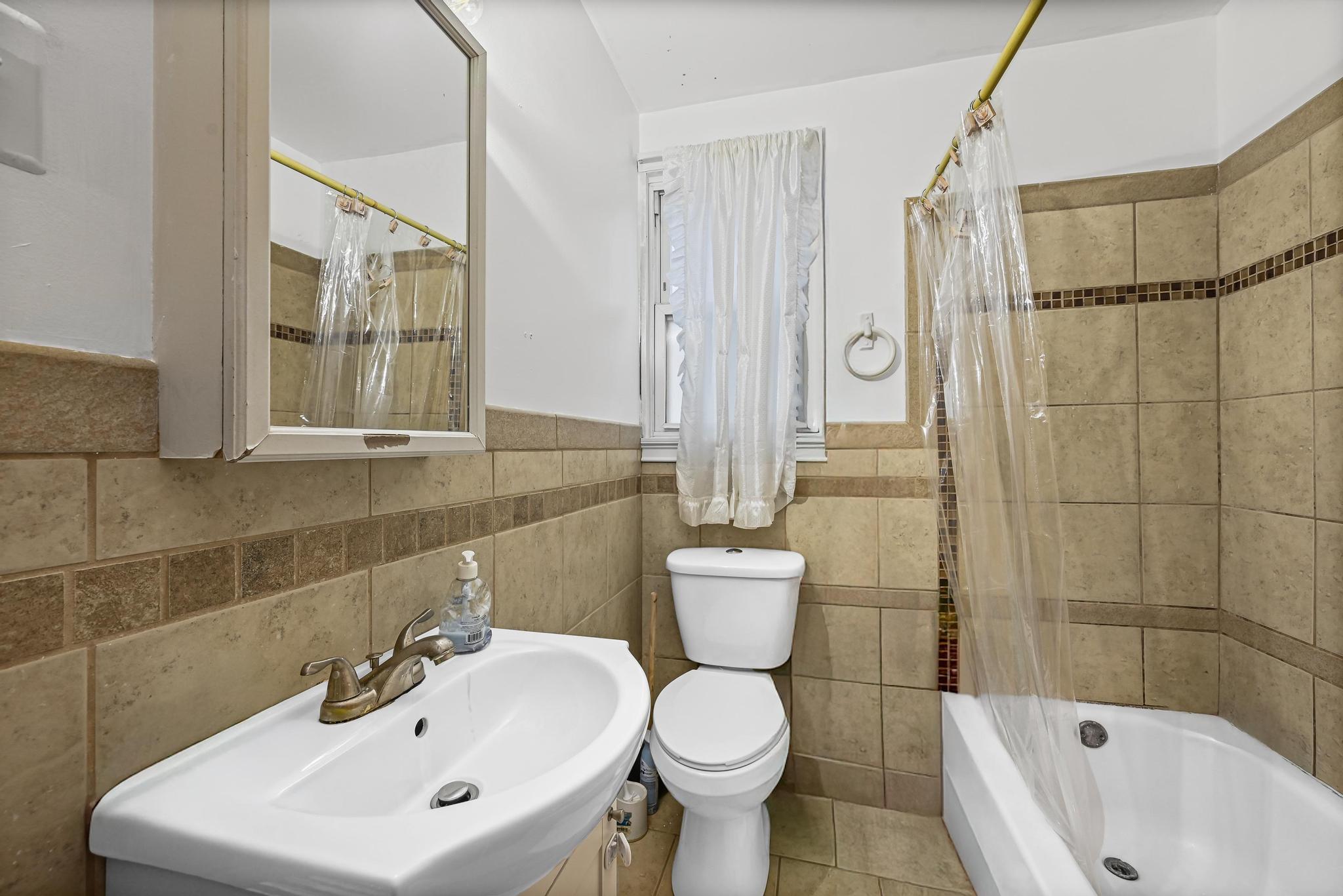 #7 photo, 11518 146th Street, Jamaica , NY 11436