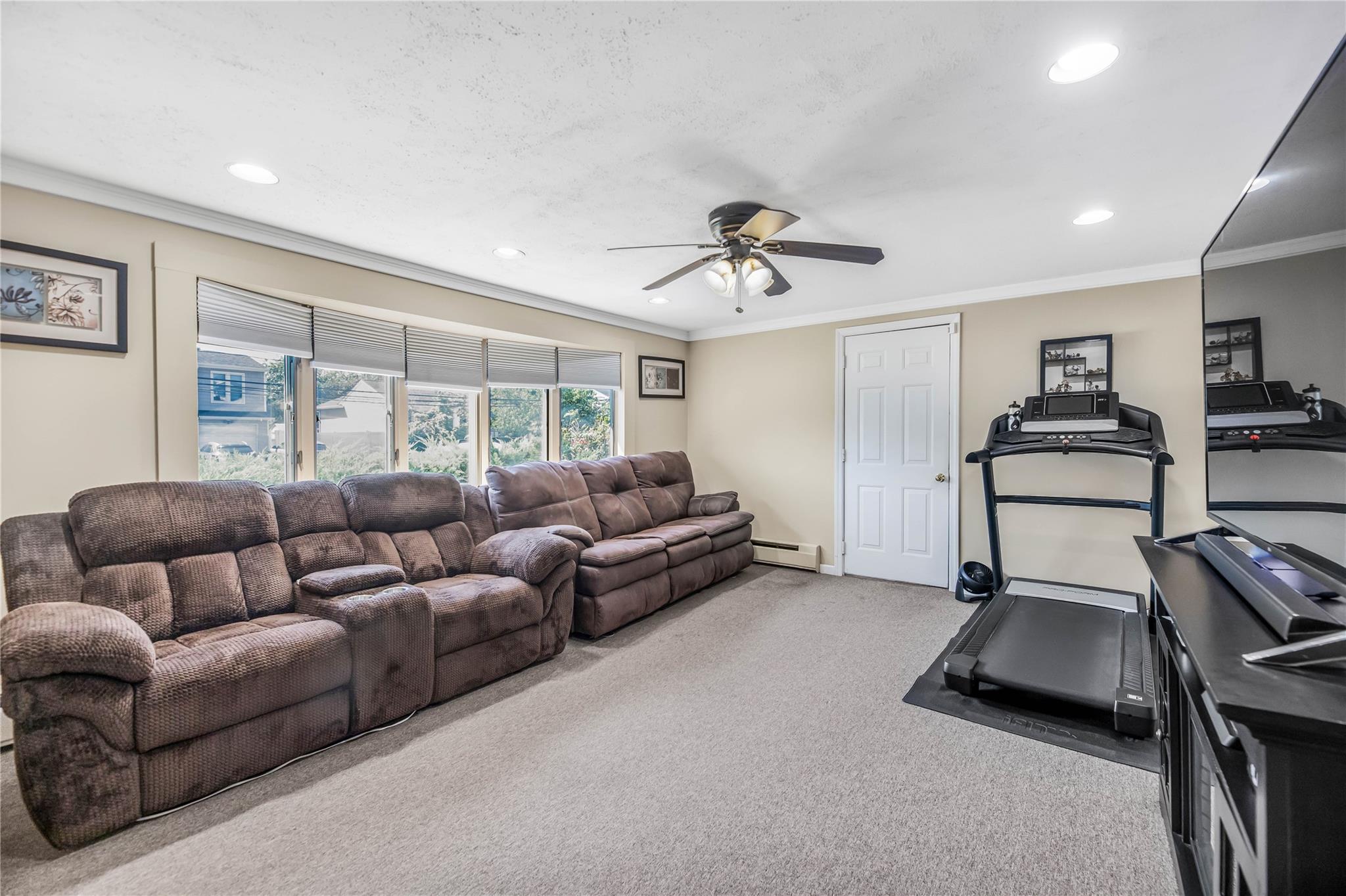 #4 photo, 2523 Horace Court, Bellmore , NY 11710