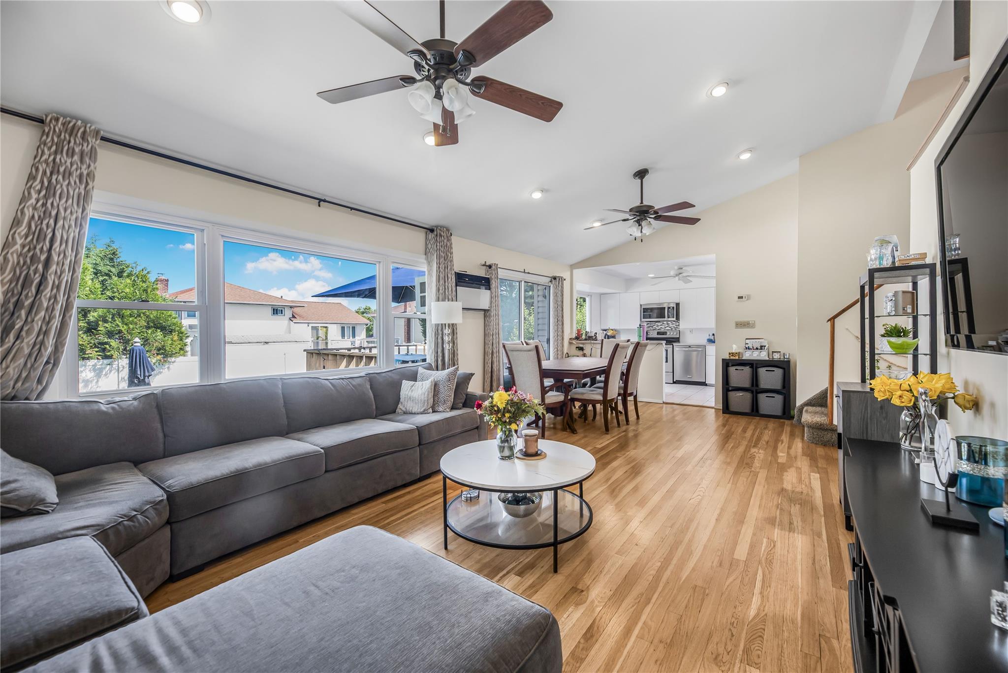 #6 photo, 2523 Horace Court, Bellmore , NY 11710