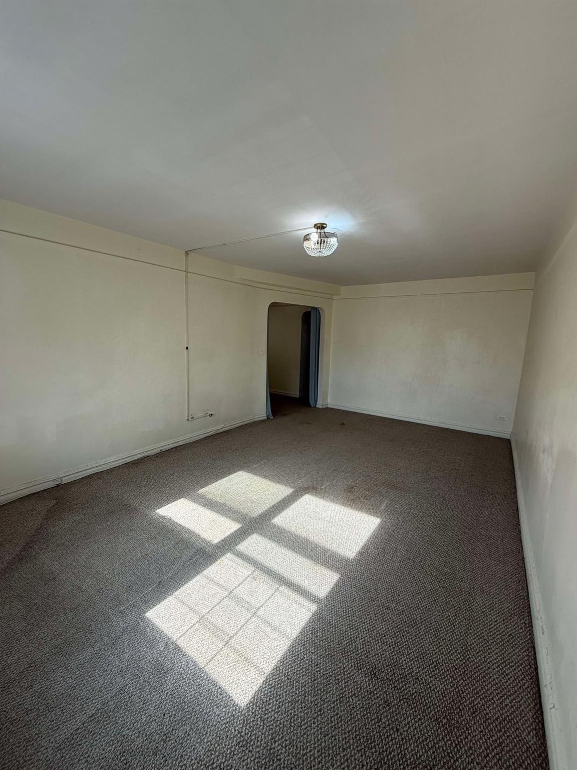 #2 photo, 61-41 Saunders Street, クイーンズ区 Rego Park , NY 11374