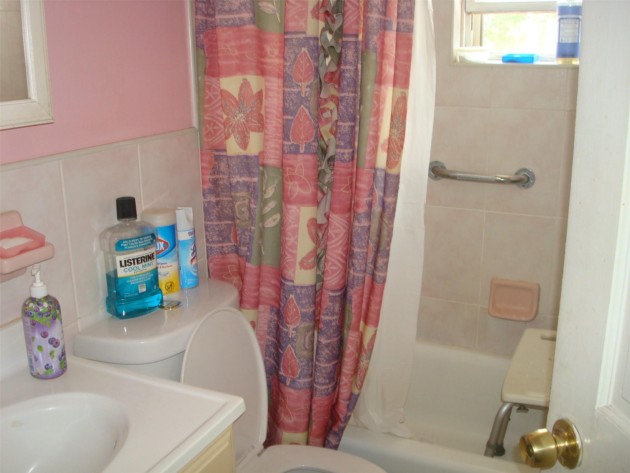 #4 photo, 164-42 108th Drive, Jamaica , NY 11433