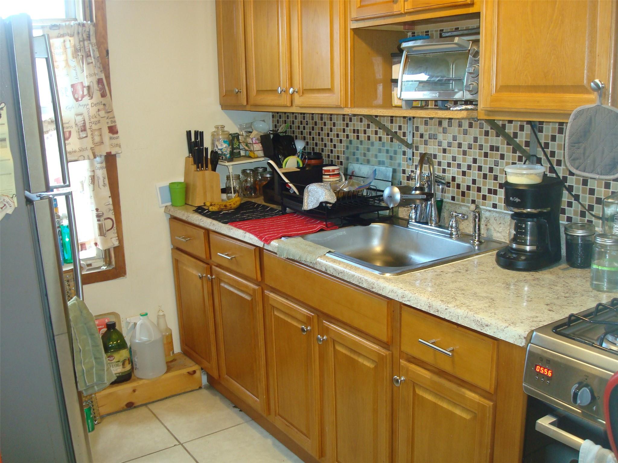 #6 photo, 164-42 108th Drive, Jamaica , NY 11433