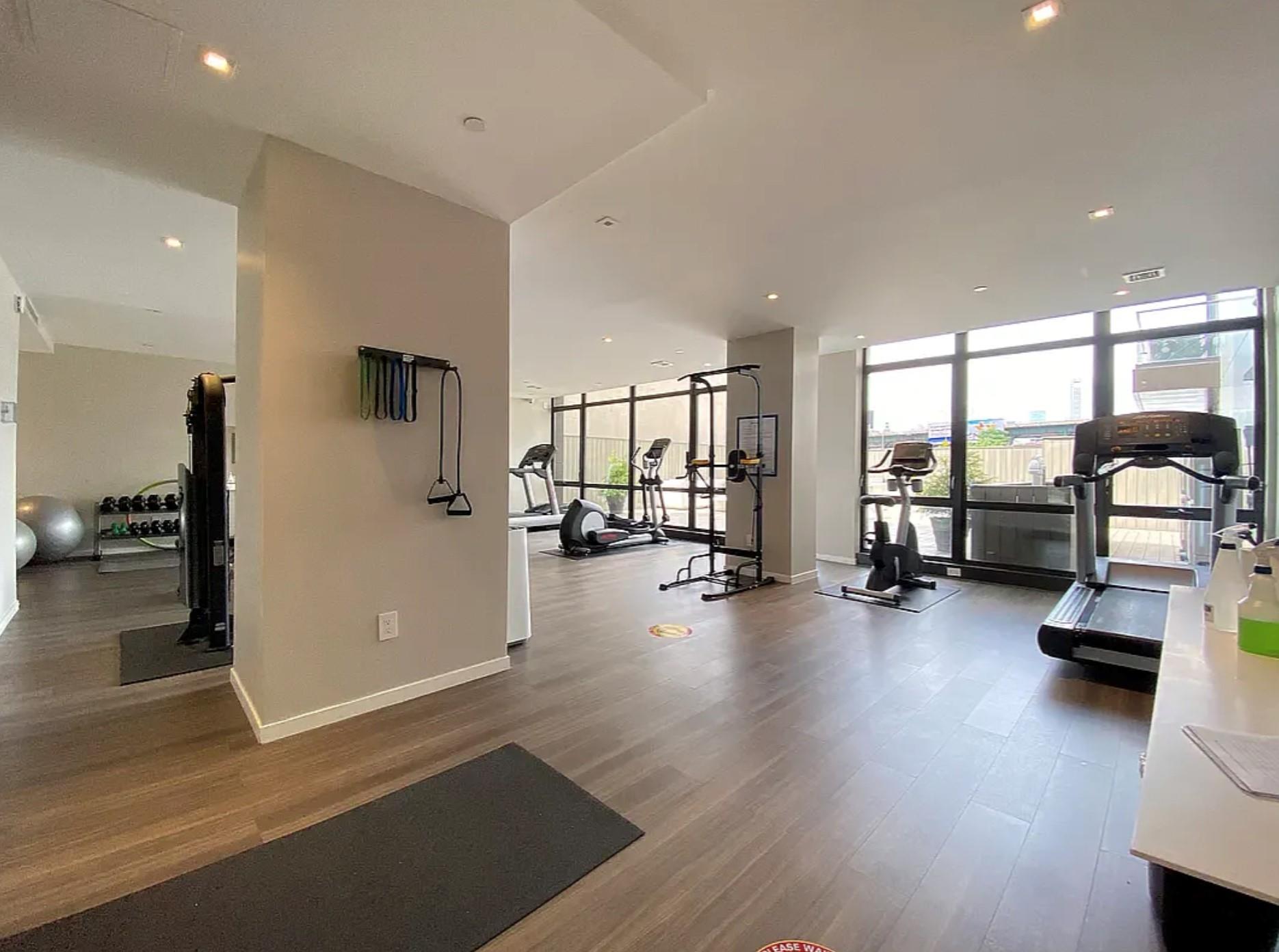 #10 photo, 2412 42nd Road, クイーンズ区 Long Island City , NY 11101