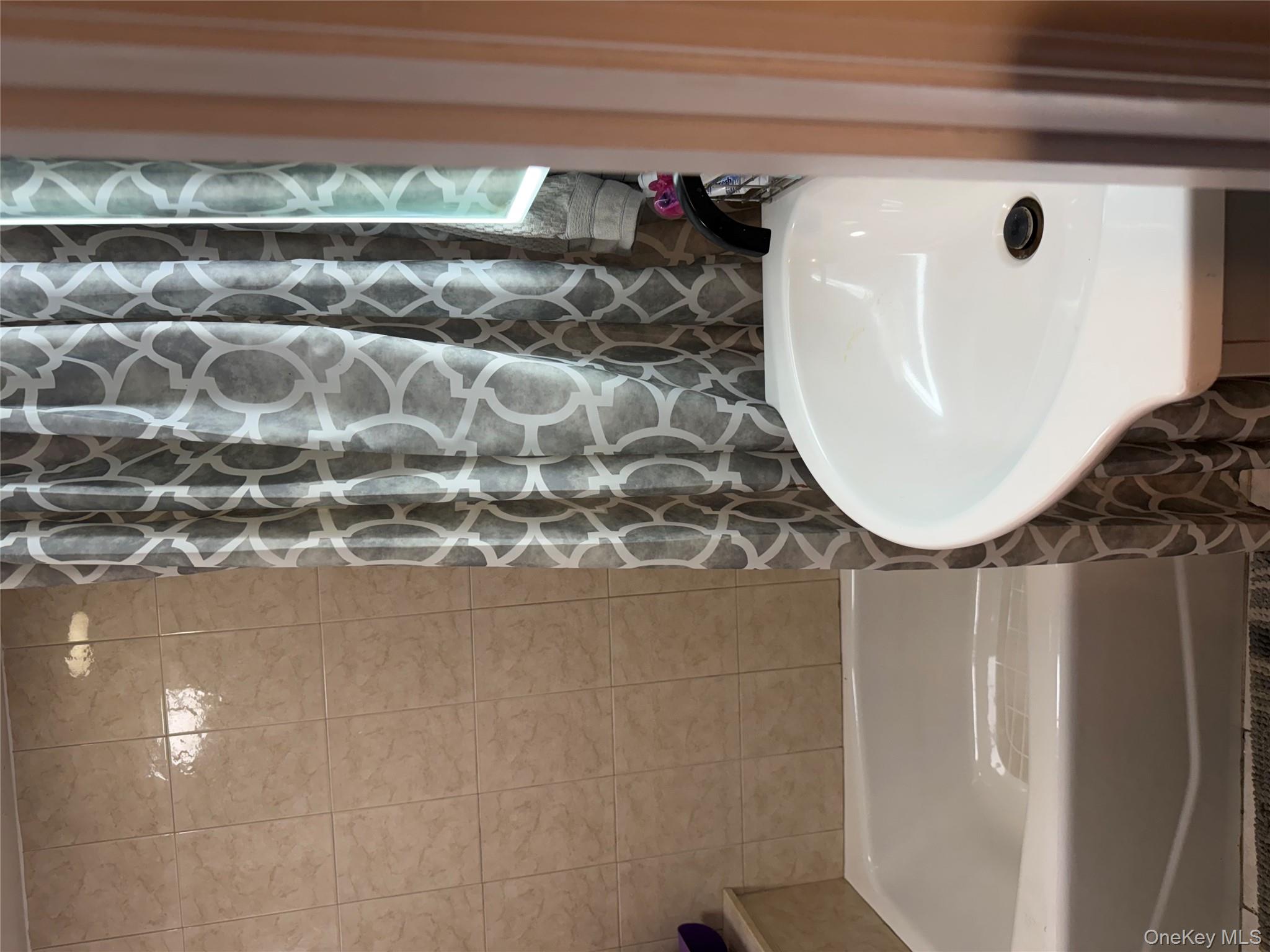 #15 photo, 147-29 227th Street, クイーンズ区 Springfield Gardens , NY 11413