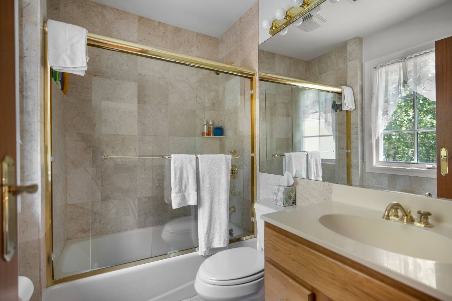 #22 photo, 1 TERRYS TRL, サフォーク郡 East Hampton , NY 11937