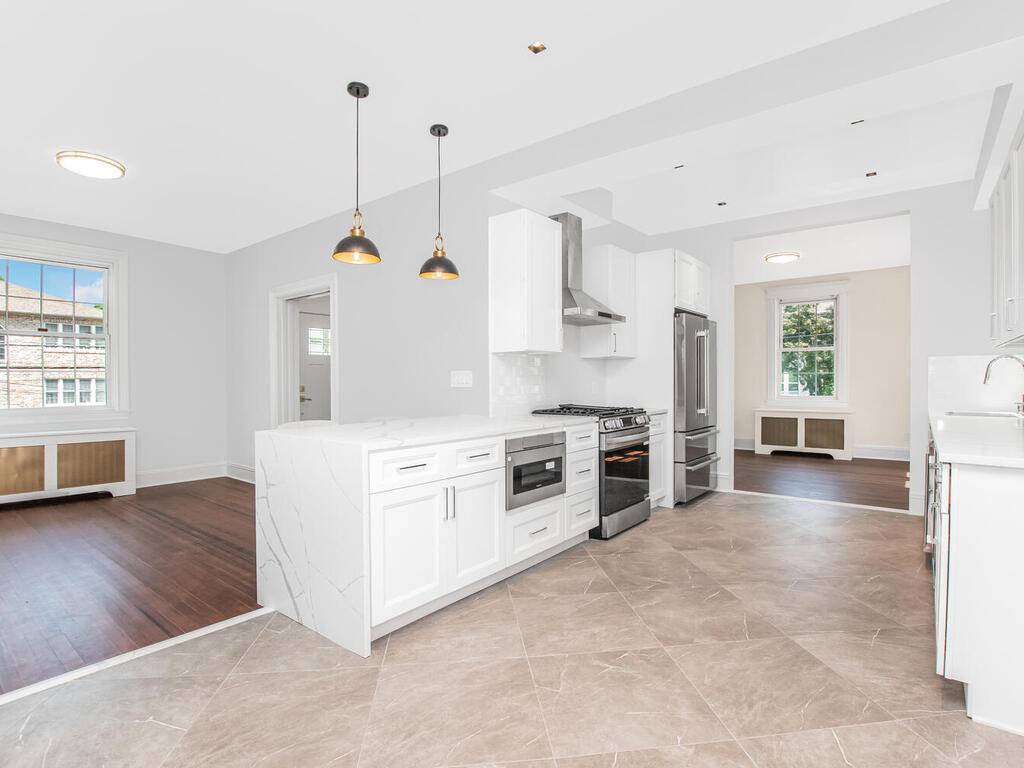 #14 photo, 70 Normandy Rd, Yonkers , NY 10701