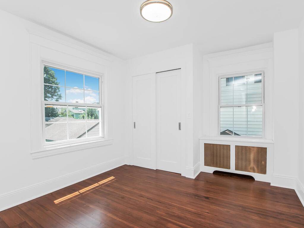 #25 photo, 70 Normandy Rd, Yonkers , NY 10701