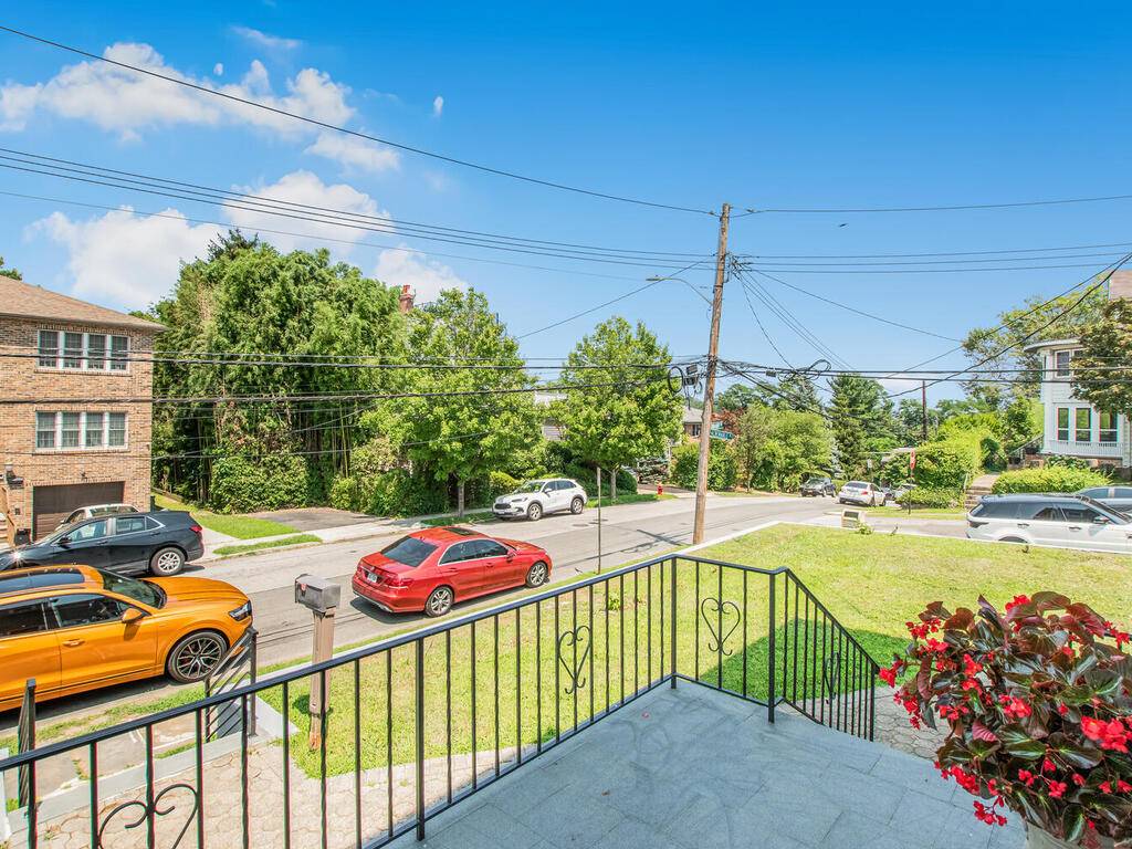 #41 photo, 70 Normandy Rd, Yonkers , NY 10701