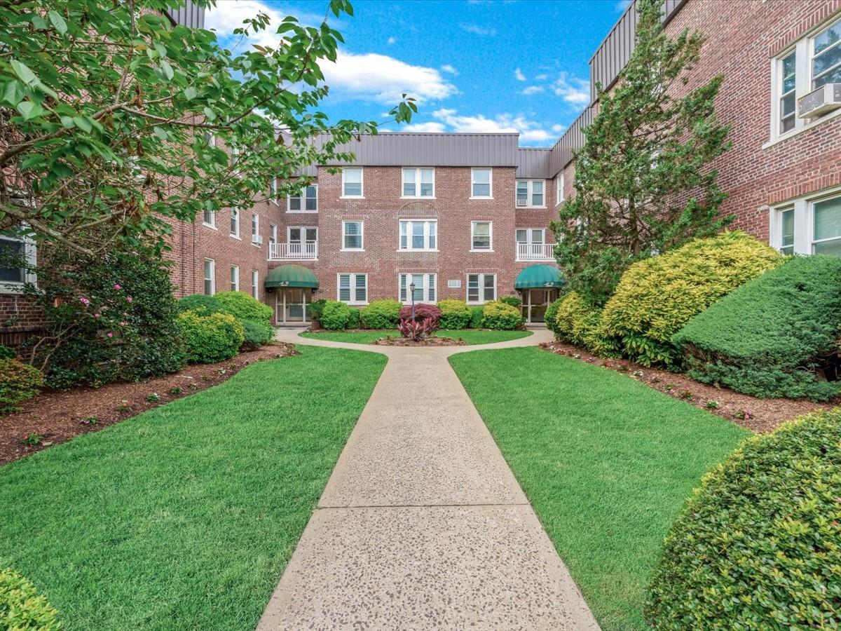 #1 photo, 185 Atlantic Avenue, ناسو Lynbrook , NY 11563