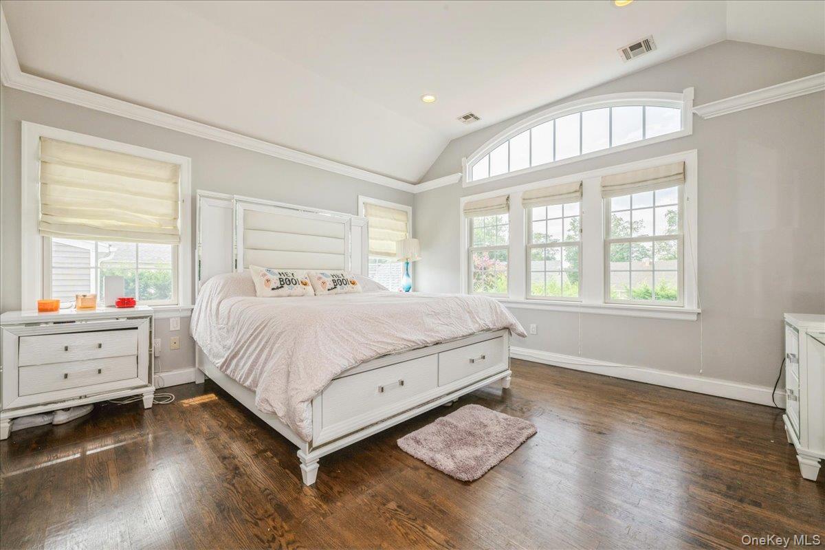 #17 photo, 732 Sunrise Avenue, Bellmore , NY 11710