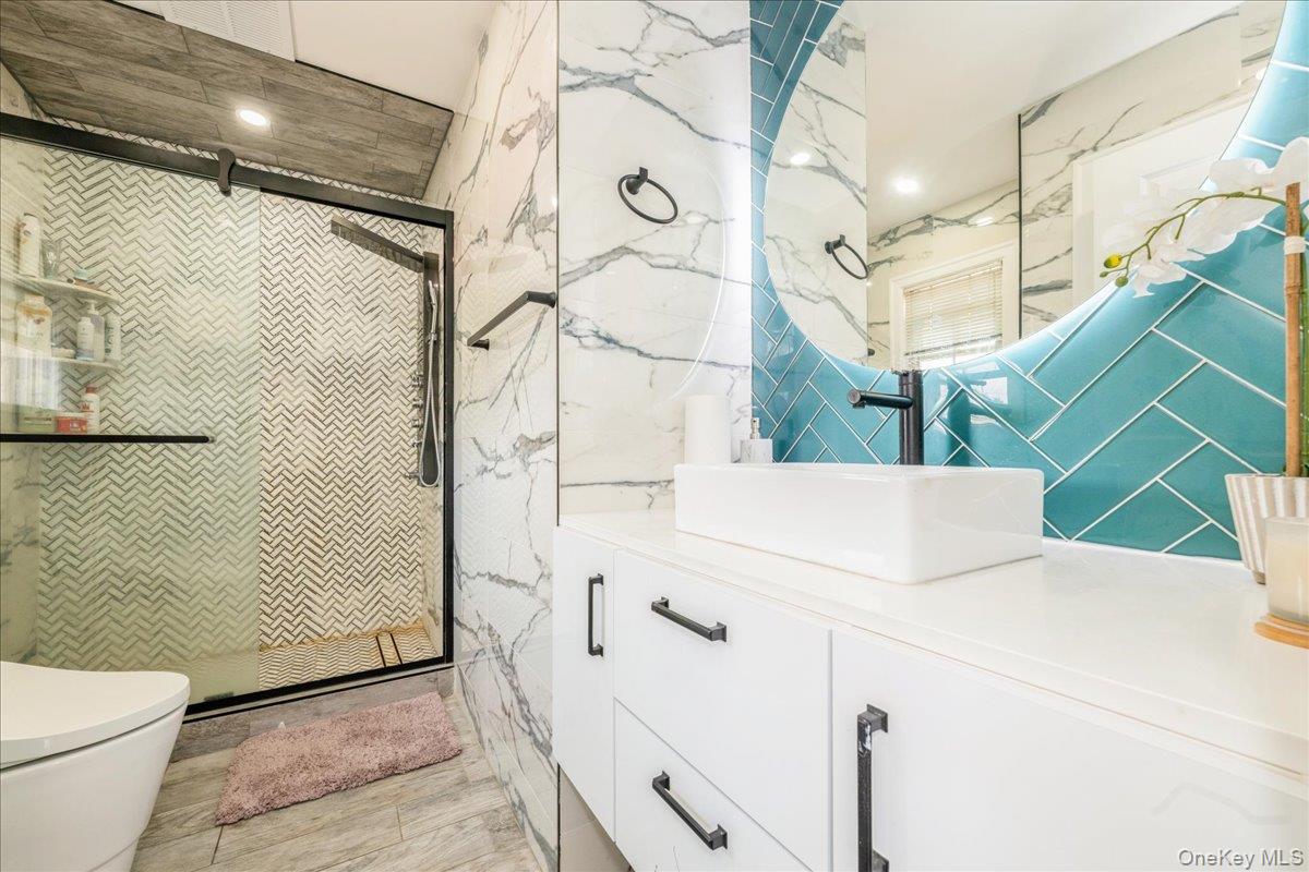 #19 photo, 732 Sunrise Avenue, Bellmore , NY 11710