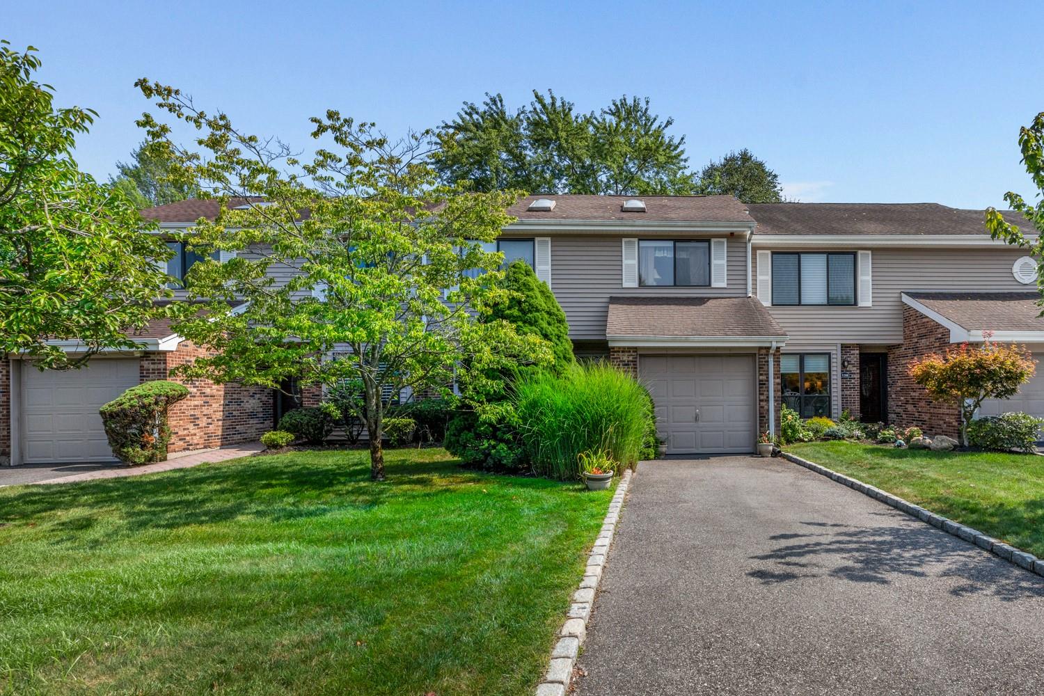 #1 photo, 157 Hidden Ponds Circle, Smithtown , NY 11787