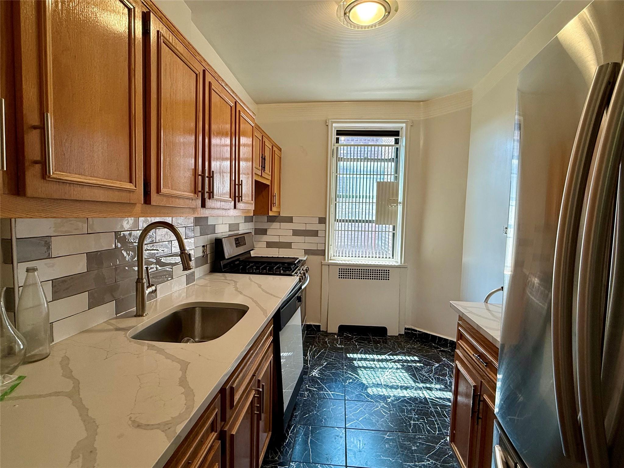 #6 photo, 6433 99th Street, クイーンズ区 Rego Park , NY 11374