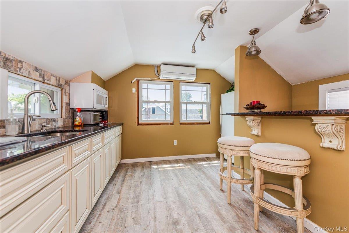 #11 photo, 1321 Shore Drive, ブロンクス区 Bronx , NY 10465